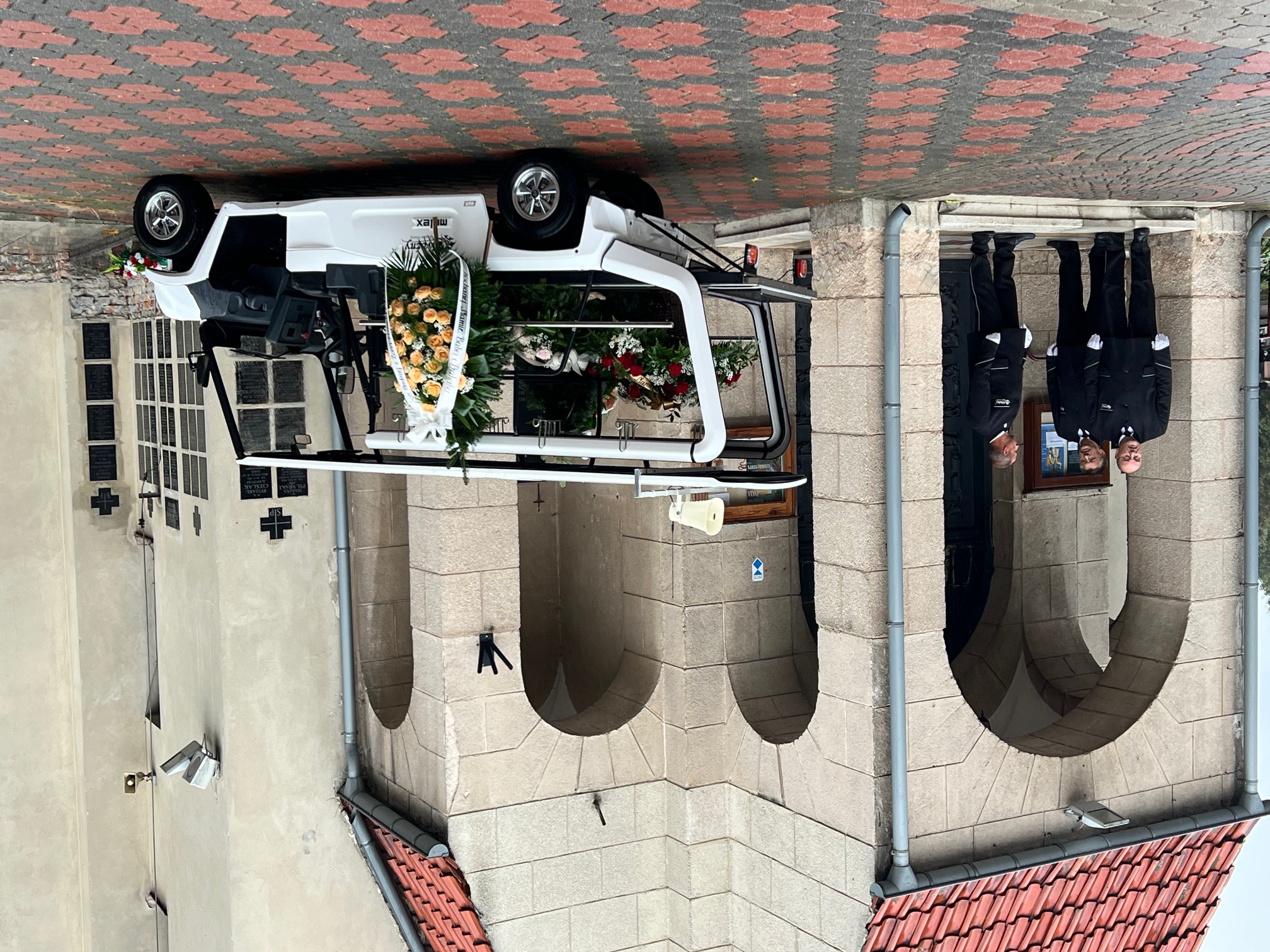 Zakład Pogrzebowy Woźny Lublin - wejście do biura